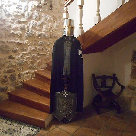 Logis De La Meschaussee, Dans Donjon Du Xie Siecle Canet  Luaran gambar