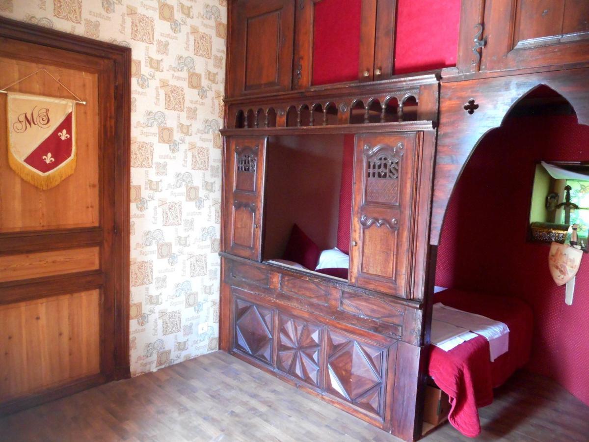 Logis De La Meschaussee, Dans Donjon Du Xie Siecle Canet  Luaran gambar