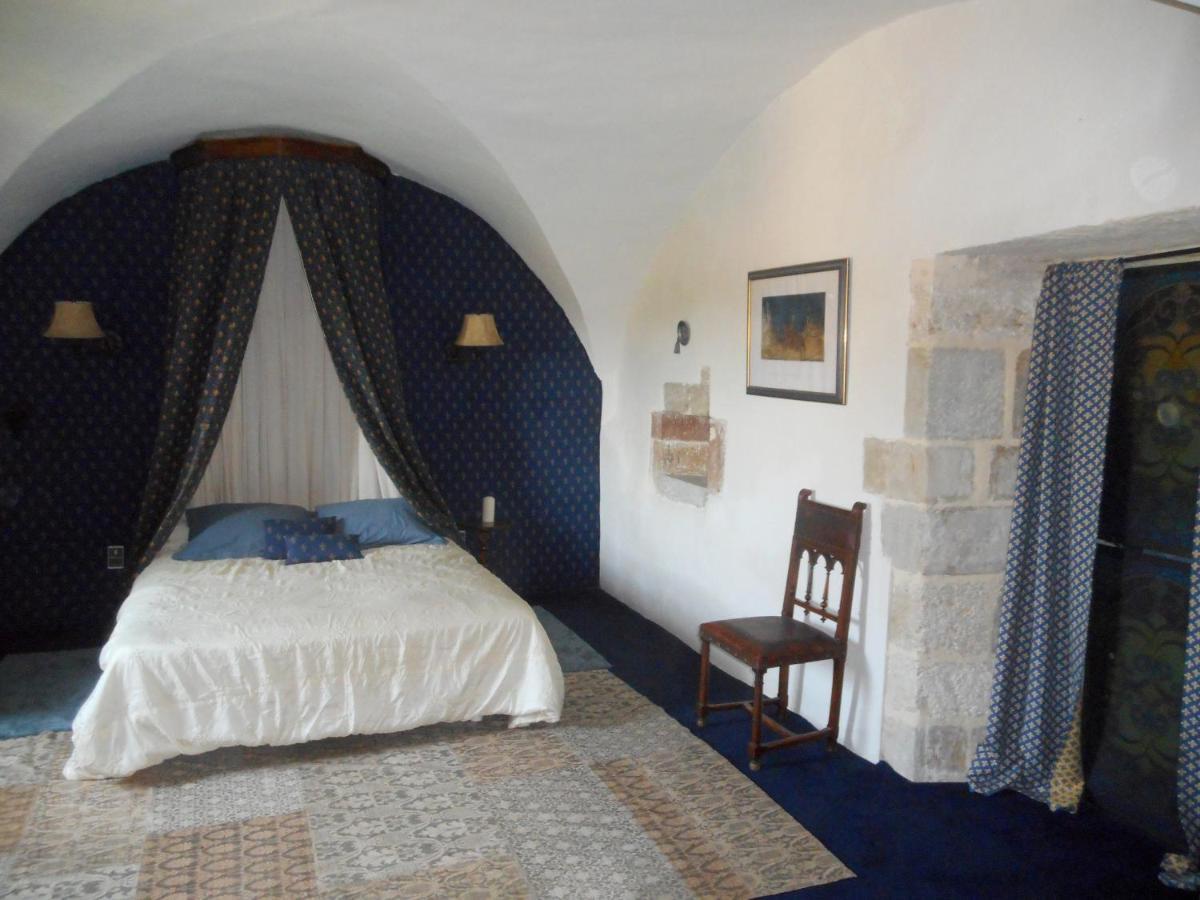 Logis De La Meschaussee, Dans Donjon Du Xie Siecle Canet  Luaran gambar